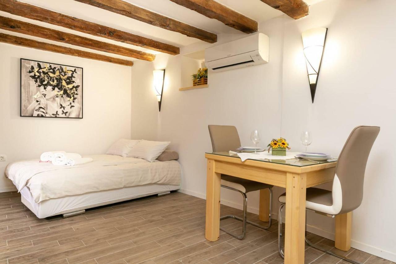 Studio Apartman Old Town Novi Vinodolski Ngoại thất bức ảnh