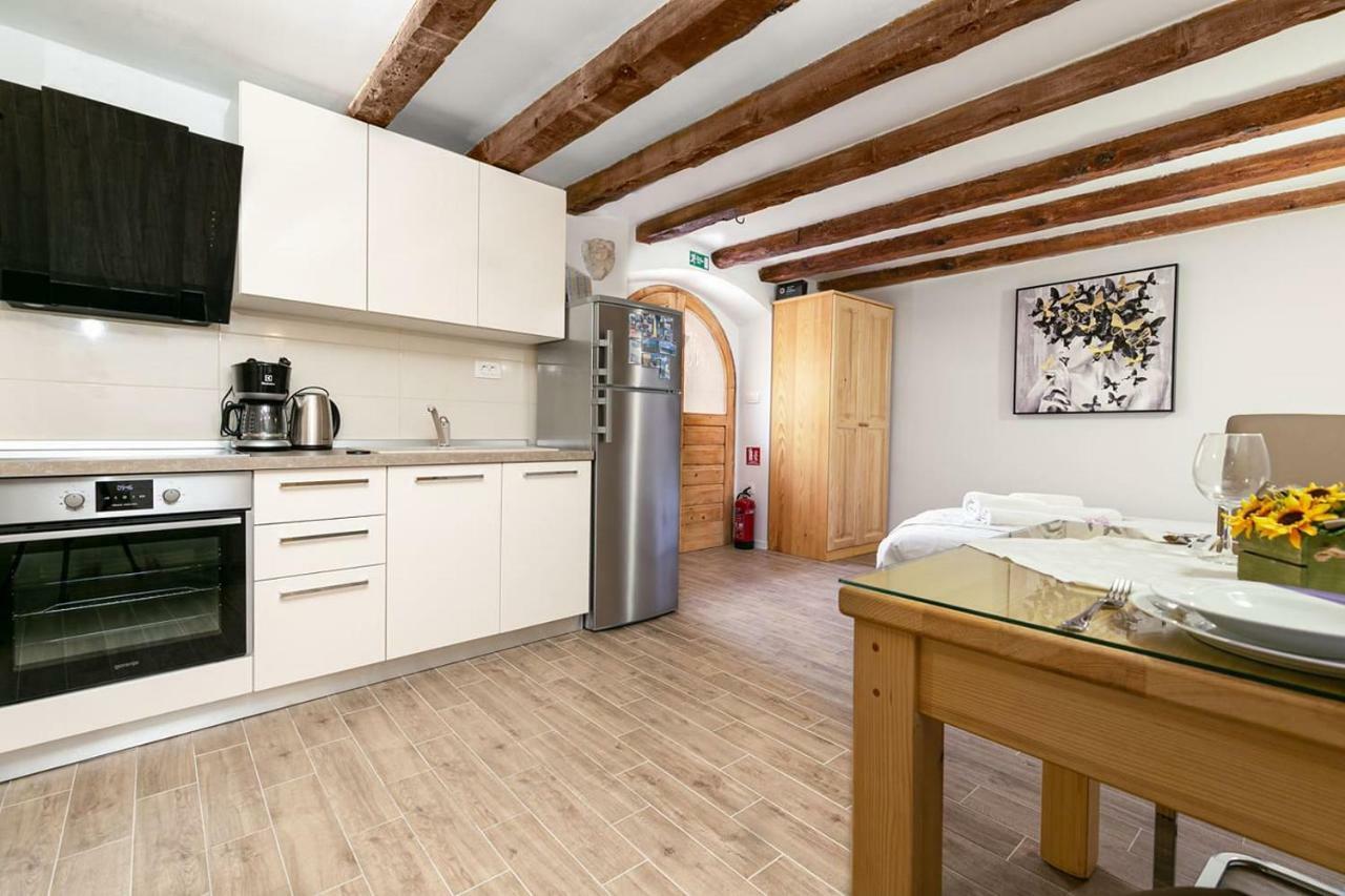 Studio Apartman Old Town Novi Vinodolski Ngoại thất bức ảnh